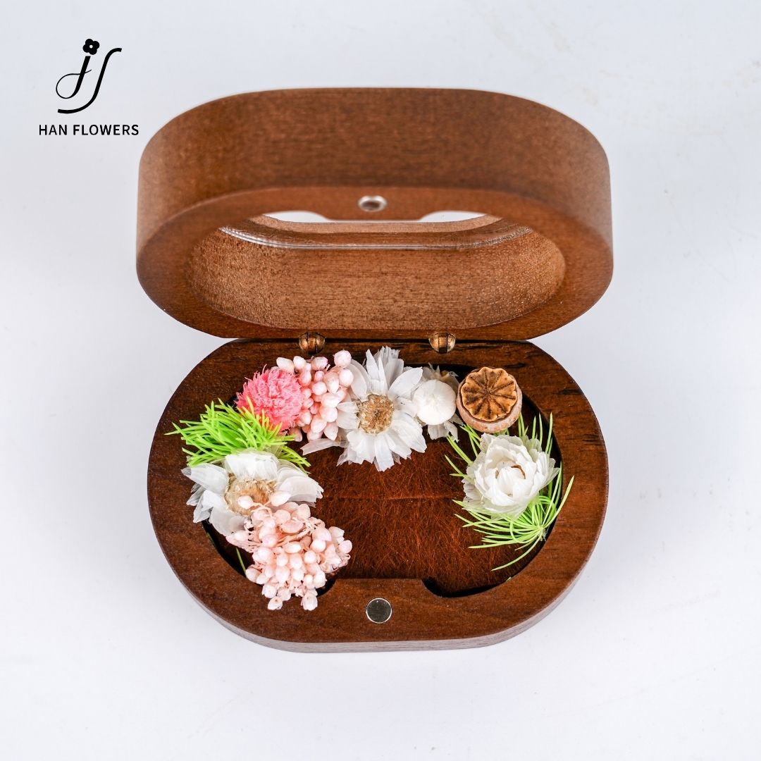 Jewelry Box with Preserved Flowers