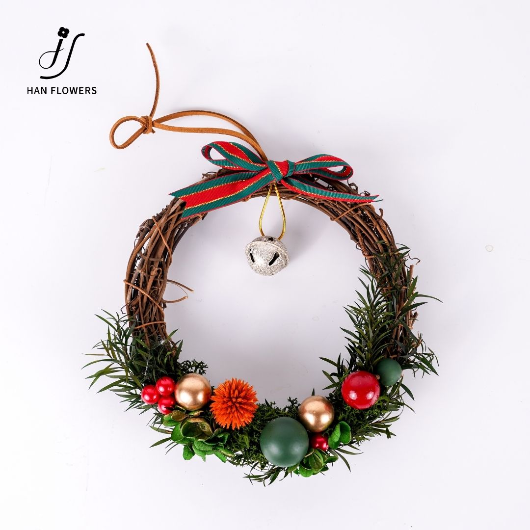 Forest-Inspired Christmas Wreath DIY Kit