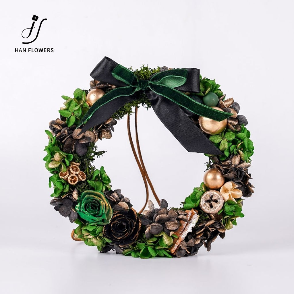 Gilded Luxury Christmas Wreath