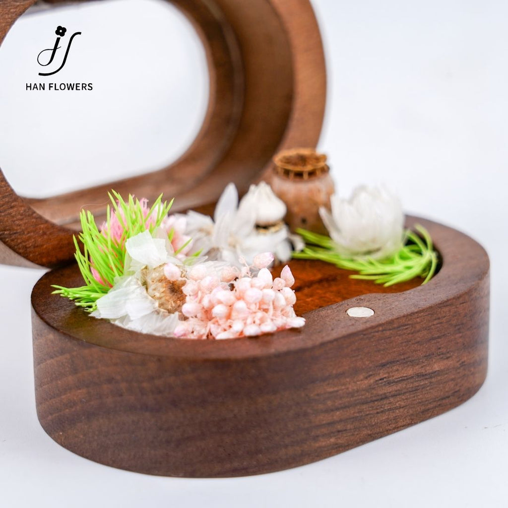 Jewelry Box with Preserved Flowers