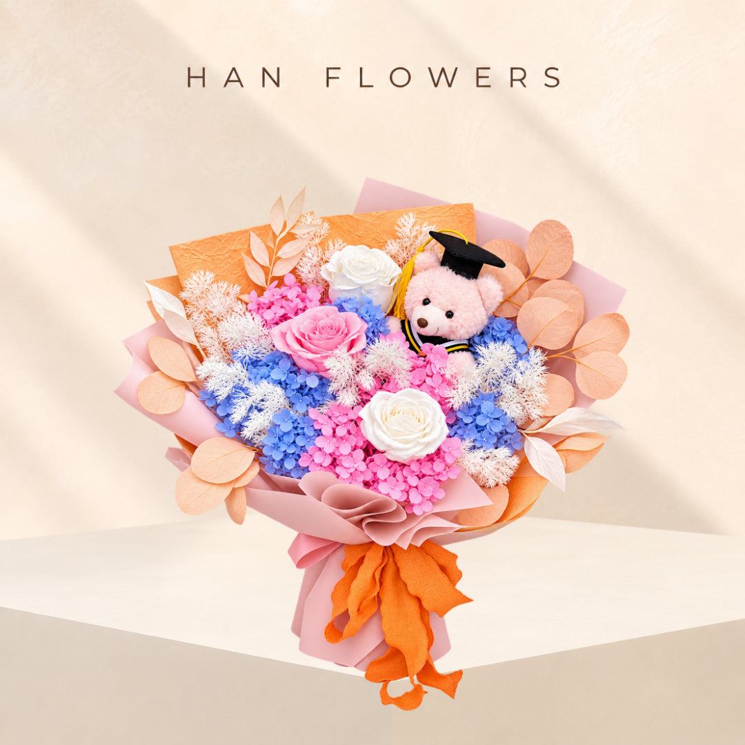 Pastel Graduation Bear Preserved Bouquet (S)