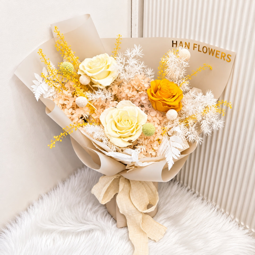 Honey Ivory Preserved Bouquet (S)