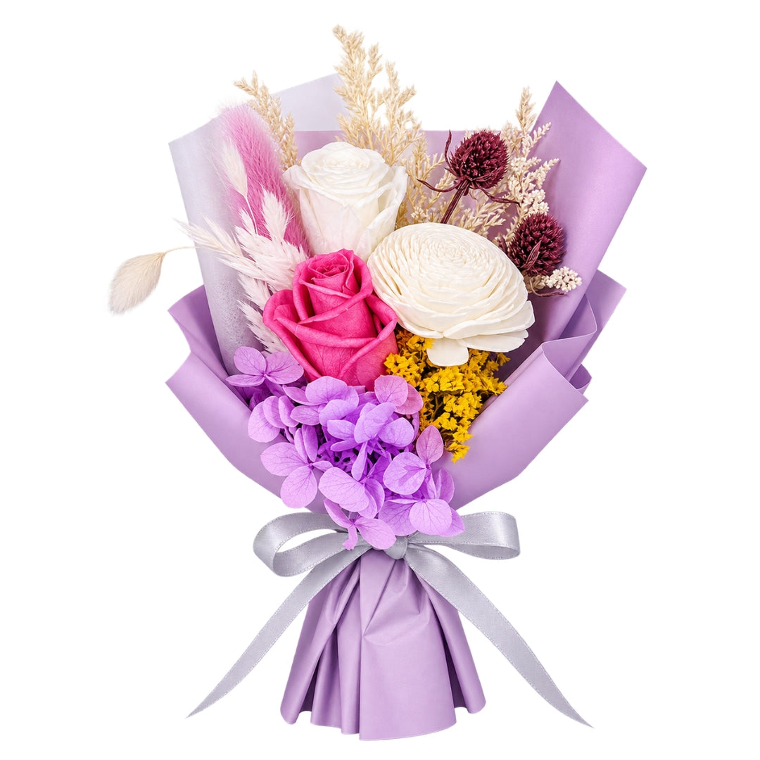 Petite Amour Mini Preserved Flower Bouquet (Palm-Sized)