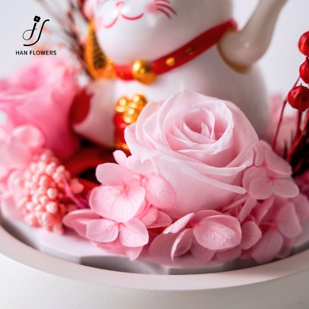 Crystal Lucky Cat Ornament
