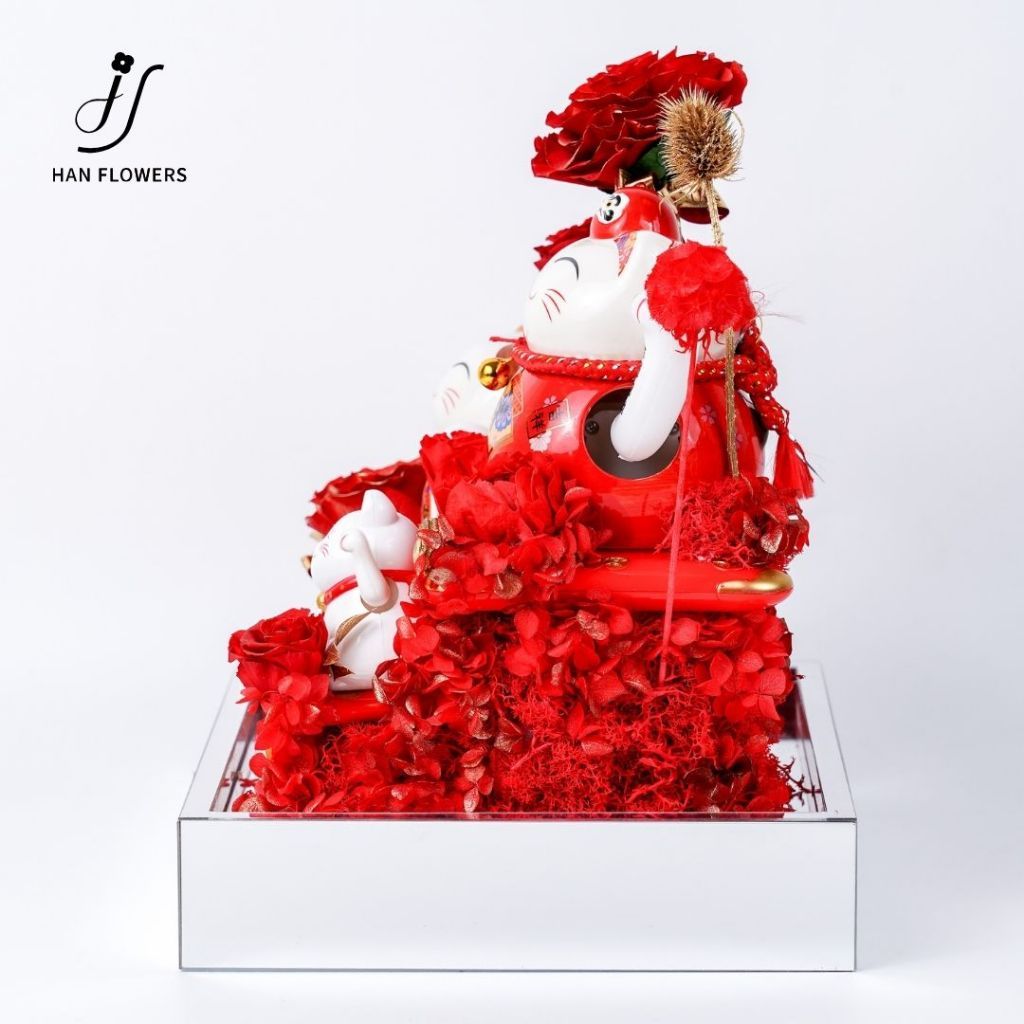 Red Lucky Cat Prosperity Ornament