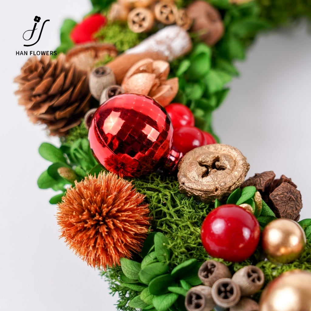 Classic Preserved Christmas Wreath