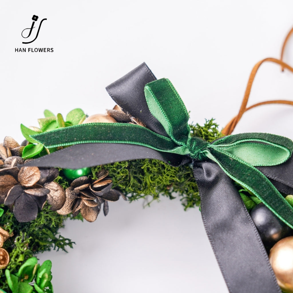 Gilded Luxury Christmas Wreath