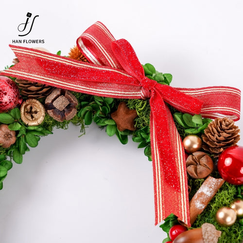 Classic Preserved Christmas Wreath