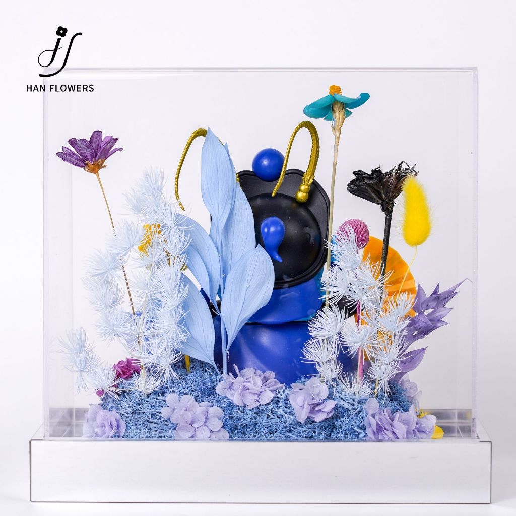 Preserved Flower Sichuan Opera Bian Lian Face-Changing Panda Blue Series