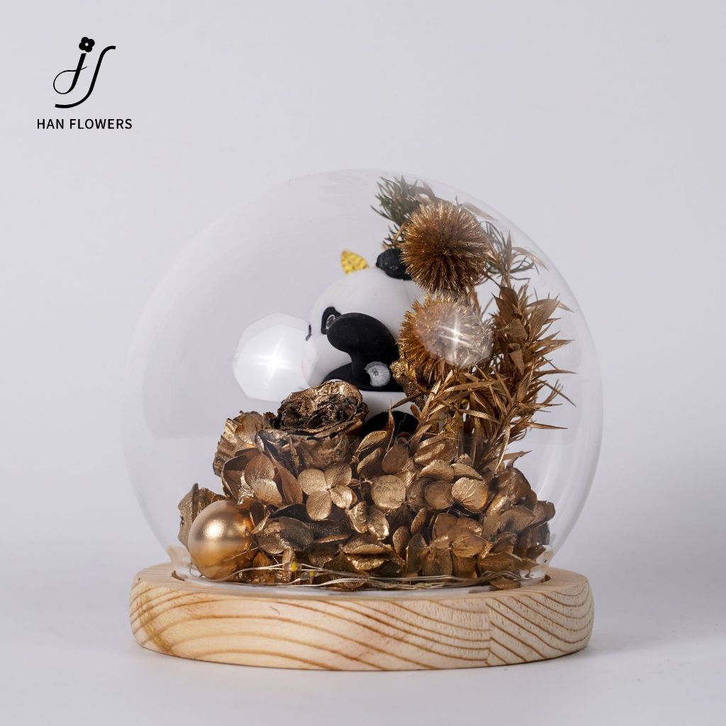 Preserved Flower Panda Fortune Design (Vintage Gold and LED Light)