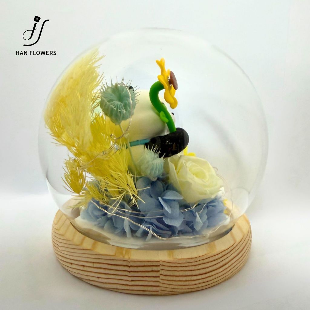 Preserved Flower Carefree Panda with LED