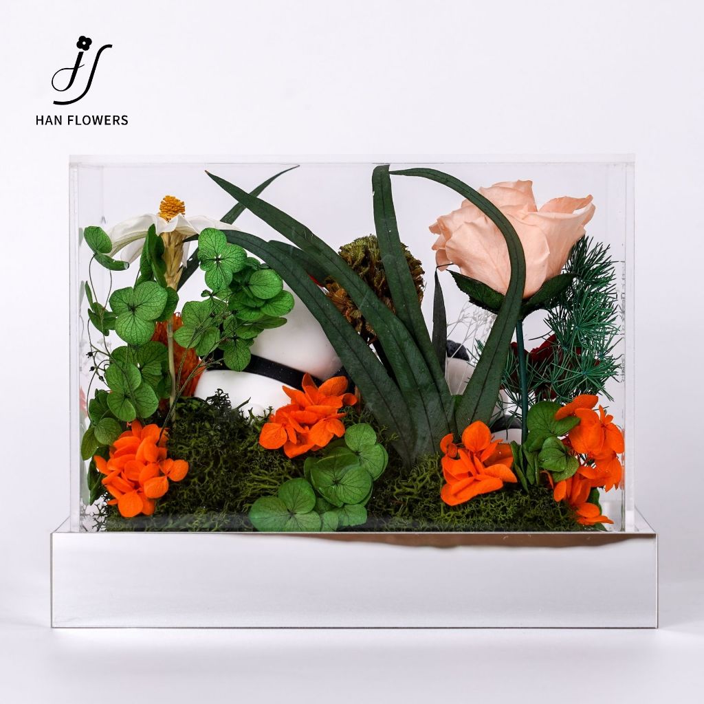 Preserved Flower Happiness Panda Gift Box